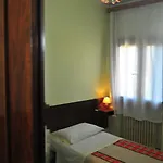 Sant'anna Hotel *