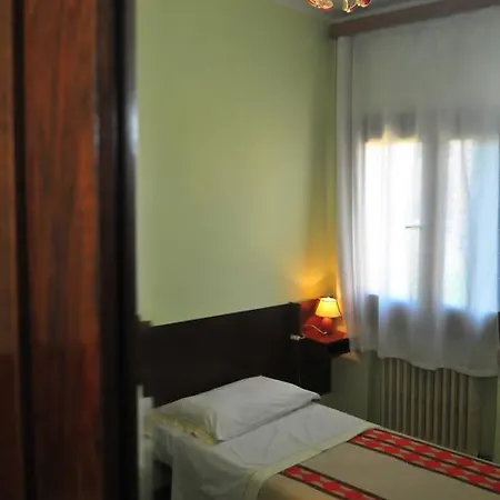 Sant'anna Hotel *