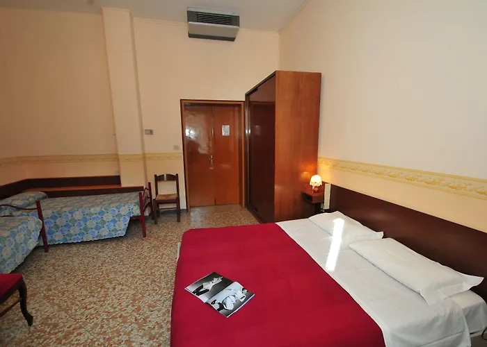 Sant'anna Hotel *